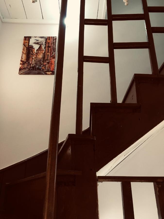 Taksim Wooden House Hostel Istambul Exterior foto