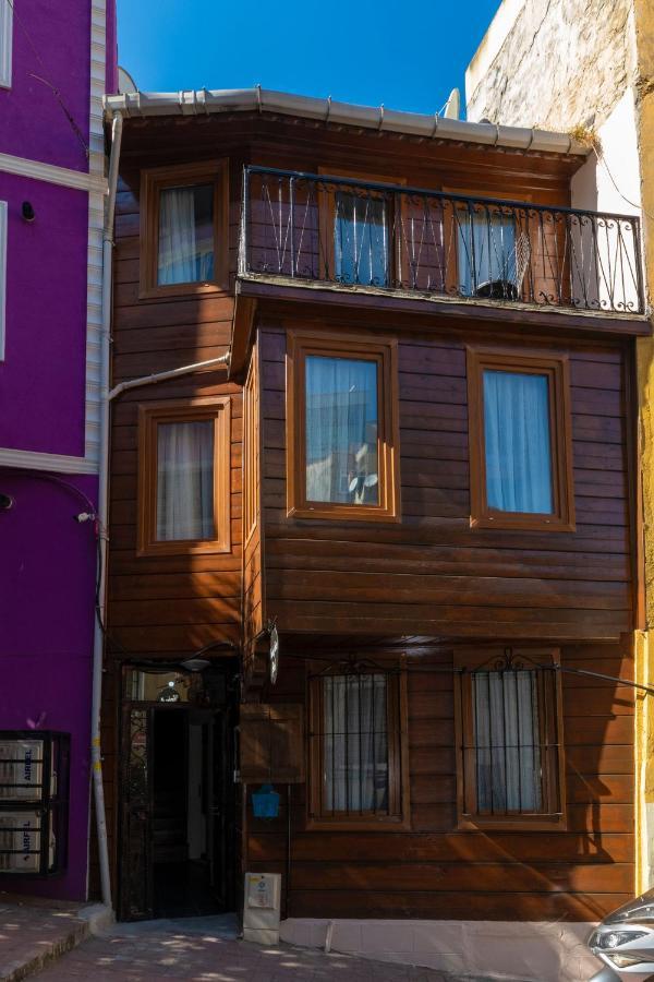 Taksim Wooden House Hostel Istambul Exterior foto