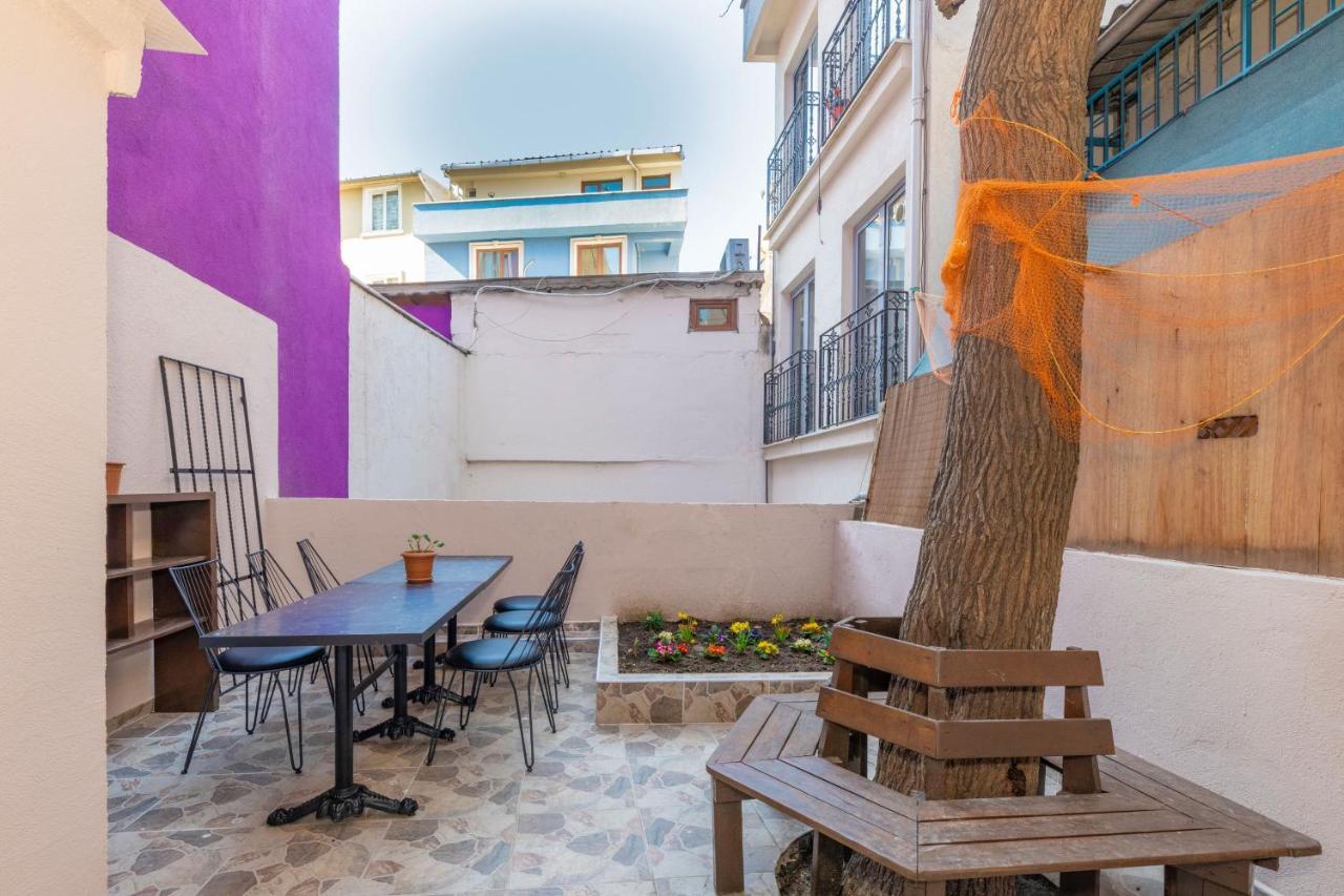 Taksim Wooden House Hostel Istambul Exterior foto